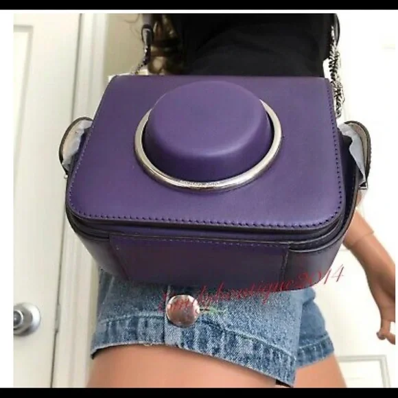 Michael kors best sale scout camera bag